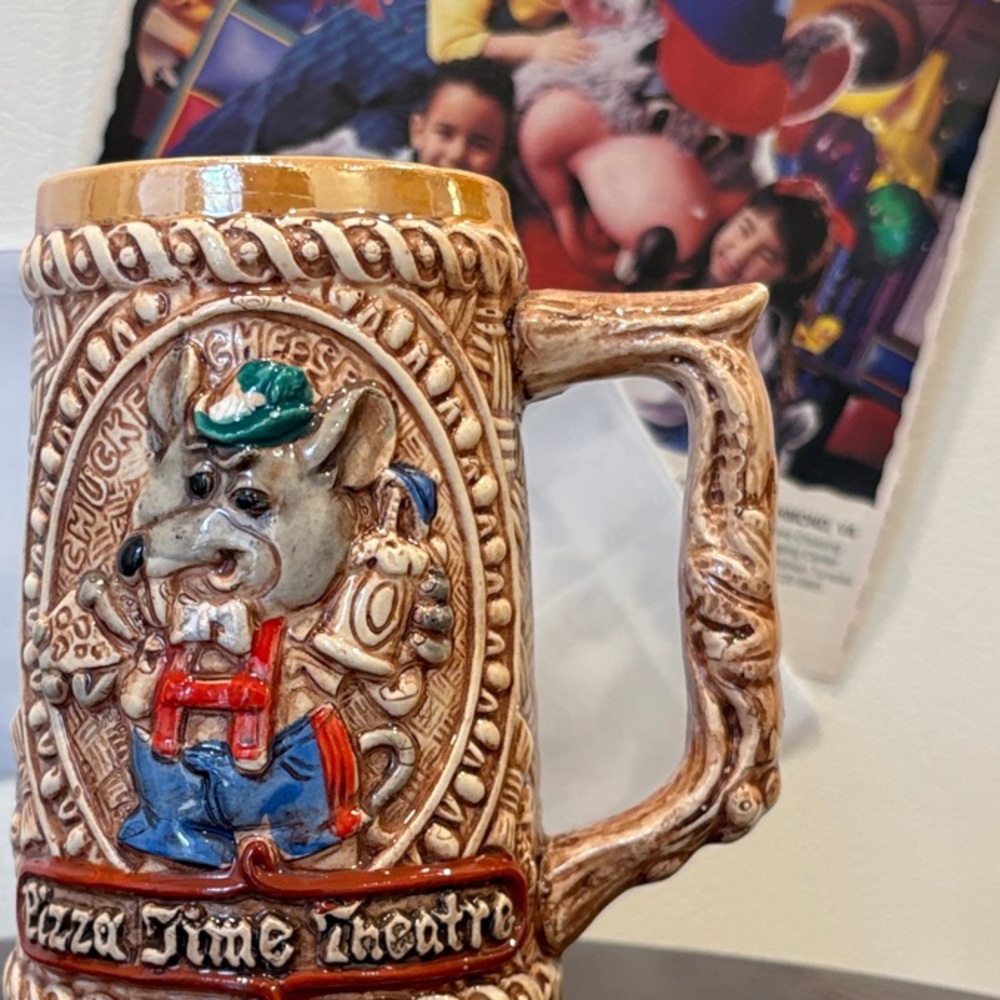 Pizza Time Theater Chuck E. Cheese Theatre Vintage Prize 70s 80s Mug Cup